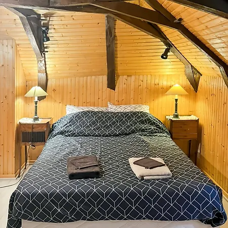 Maison Auvergnate A Cote De Salers - 4 - Parking, Garage - Jardin - Salle De Jeux Drugeac