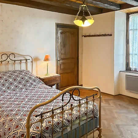 Maison Auvergnate A Cote De Salers - 4 - Parking, Garage - Jardin - Salle De Jeux Holiday home Drugeac