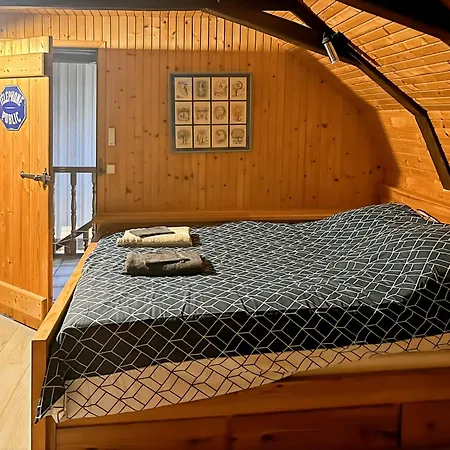Maison Auvergnate A Cote De Salers - 4 - Parking, Garage - Jardin - Salle De Jeux
