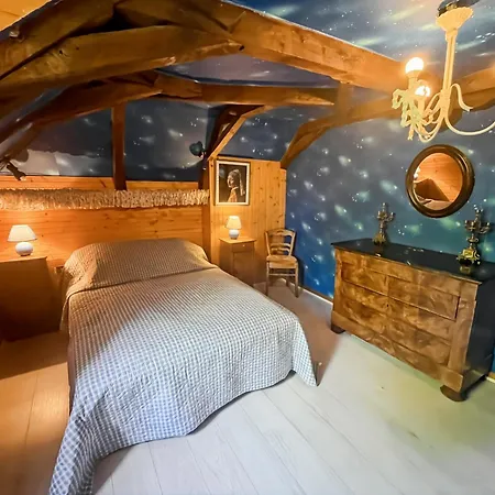 Maison Auvergnate A Cote De Salers - 4 - Parking, Garage - Jardin - Salle De Jeux Holiday home *